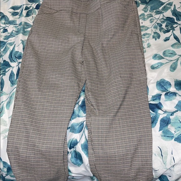 Pants (all different size) - Picture 4 of 11